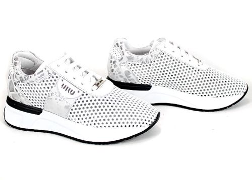 Дамски летни сникърси Soft Edge от естествена кожа в бял цвят със сребрист леопардов ефект