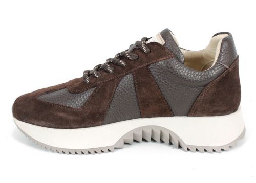 Дамски сникърси Nova Step от естествена кожа и велур в тъмно кафяв цвят