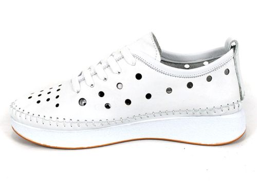 Elia Move – бели дамски летни обувки от естествена кожа с перфорация