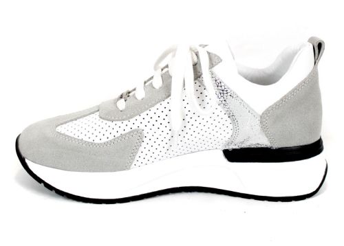 Alba Step – дамски сникърси от естествена кожа и велур в бяло