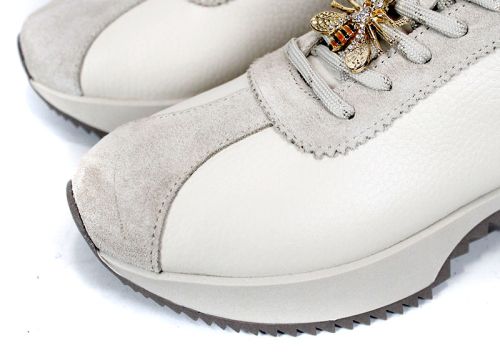 Breeze Line – дамски сникърси от естествена кожа и велур в бежово