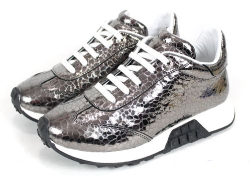 Sunny Pace – дамски сникърси от естествена кожа в платинено