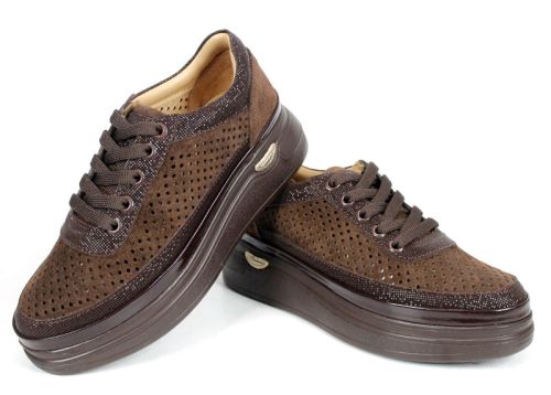 Дамски ежедневни обувки от естествен велур в кафяво