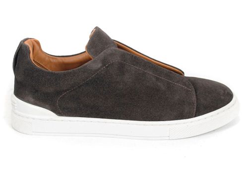 Modo Plain – мъжки ежедневни обувки от естествен велур в тъмно кафяво с бяло ходило