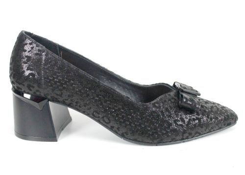 Mirela One – дамски официални обувки от естествена кожа с релефна шарка