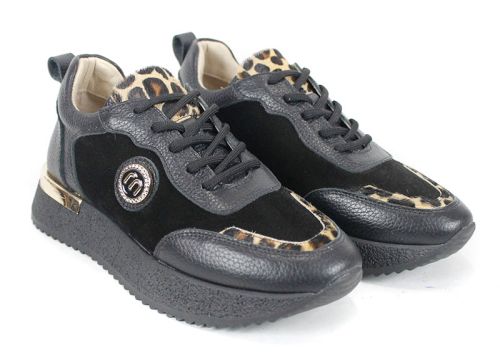 Vela Form – дамски модни сникърси от естествена кожа и велур в черно