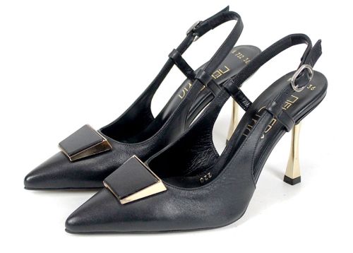 Velora Muse – дамски елегантни сандали със затворени пръсти от естествена кожа в черно