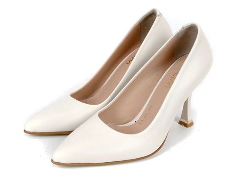 елегантни дамски обувки Metro Bloom крем ток