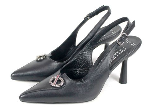 Sienna Flow – дамски елегантни сандали от естествена кожа в черно със затворени пръсти