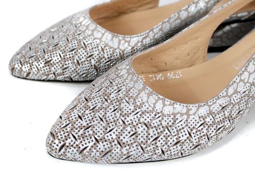 Aria Flow – дамски обувки от естествена кожа с перфорация и отворени страни - цвят визон