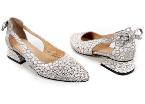 Aria Flow – дамски обувки от естествена кожа с перфорация и отворени страни - цвят визон