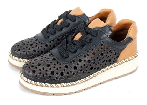 Bellora Vita – дамски летни обувки от естествена кожа с перфорация в черно