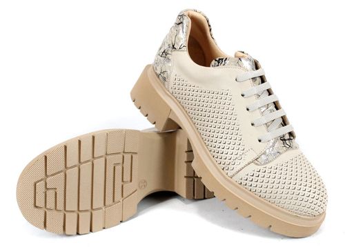 Virella Arte – дамски летни обувки от естествена кожа с перфорация в бежово