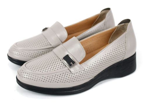 Eloria Form – дамски летни обувки от естествена кожа с перфорация в цвят визон