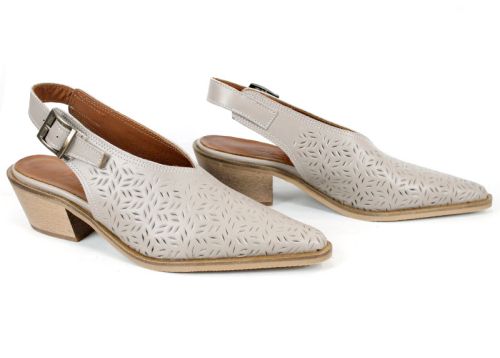 дамско сабо Aura Clara естествена кожа визон перфорация каубойски стил