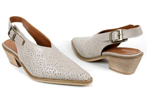 дамско сабо Aura Clara естествена кожа визон перфорация каубойски стил