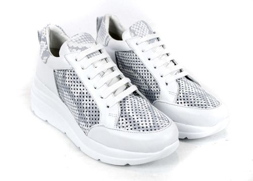 Обувки Modern Allure – перфорация и лекота в бяло и сиво