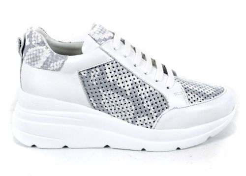 Обувки Modern Allure – перфорация и лекота в бяло и сиво