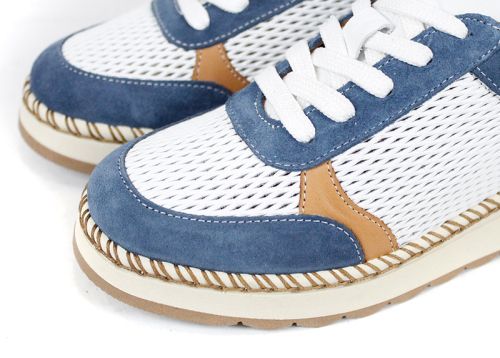 Обувки Mirela Vento – свеж комфорт в бяло и синьо