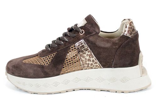 Celine Viora – дамски сникърси от естествен велур и мрежа в тъмно кафяво