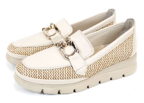 Ravena Sola – дамски лоуфъри от текстил и естествена кожа в бежово