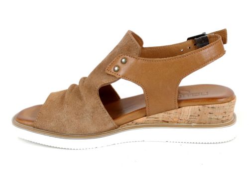 Luna Suave – дамски сандали от естествен велур и естествена кожа в светло кафяво