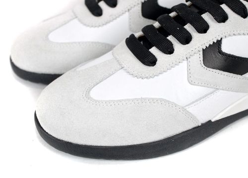 Lunara Belle – дамски ретро сникърси от естествена кожа и велур в бяло