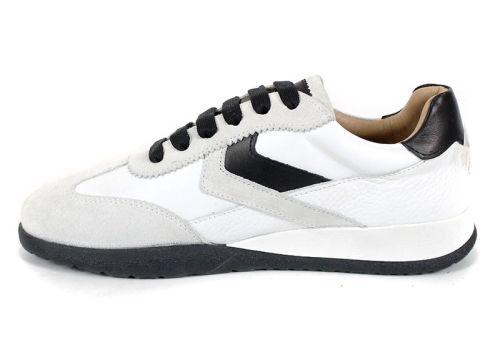 Lunara Belle – дамски ретро сникърси от естествена кожа и велур в бяло