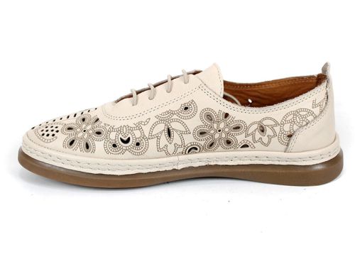 Летни обувки Nerisa Flow – дамски модел от естествена кожа в бежово с флорална перфорация