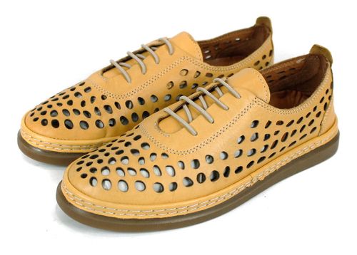 Летни обувки Soraya Lune – естествена кожа в жълто /горчица/ с едра перфорация