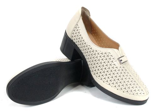 летни обувки нисък ток бежово кожа