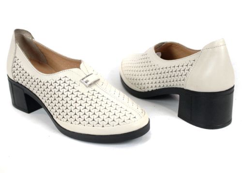 удобни дамски обувки перфорирани кожа