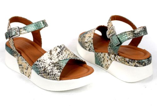 Стилни дамски сандали Delora Chic с модерен змийски десен в зелена гама
