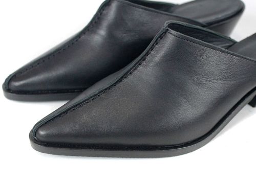 Meliora Grace – елегантно дамско сабо от естествена кожа в черно с изтънчен силует