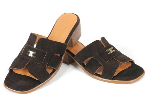 Liora Vento – дамски чехли от естествен велур с елегантен ток в тъмно кафяво