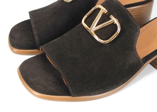 велурени дамски чехли с ток кафяви