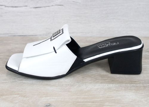 Mirela Doro – дамски чехли на ток от естествена кожа в бяло