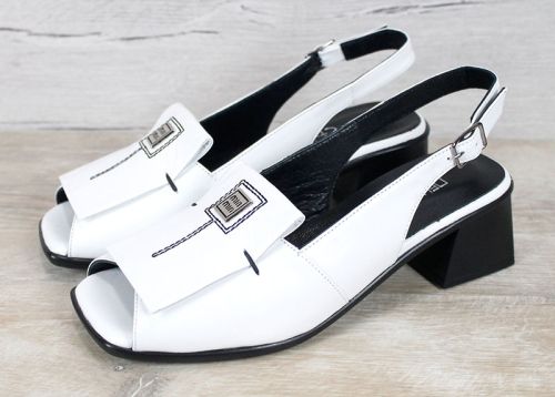 Orlina Vero – дамски сандали на ток от естествена кожа в бяло