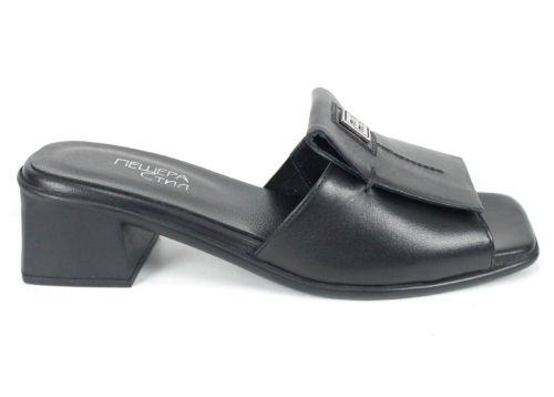 Елегантен акцент Mirela Doro – дамски чехли от естествена кожа в черно