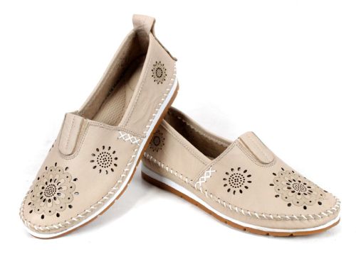 Rikel 65 – дамски летни обувки от естествена кожа в бежово