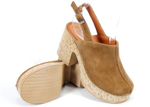 Елегантно дамско сабо Zarela Touch от естествен велур – пустинно кафяво