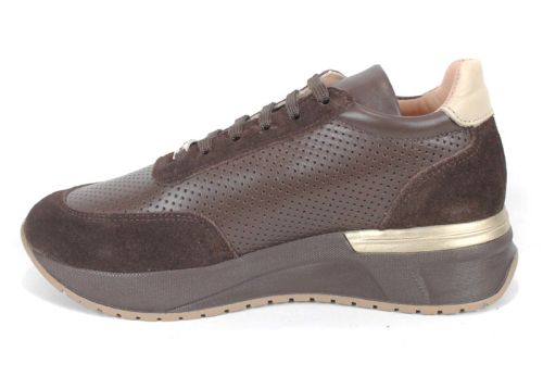 Дамски сникърси от естествена кожа и велур в кафяво – модел Bruna Forte