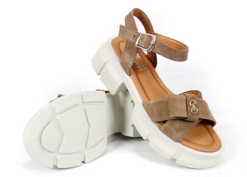 Lunara Mode – sandale damă din velur natural maro desert cu talpă masivă