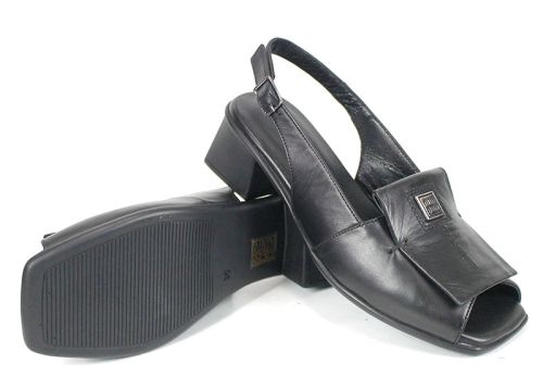 Sandale elegante Orlina Vero din piele naturală neagră cu toc mic