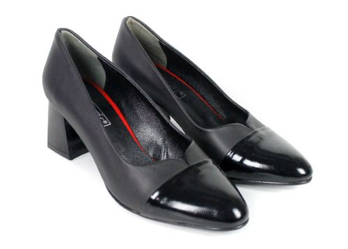 Дамски официални обувки от естествена кожа и лак – модел Eleganza Nera