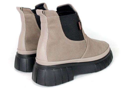 Mila Savelli – Women's Sporty Nubuck Ankle Boots in Mink