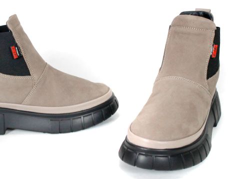 Mila Savelli – Women's Sporty Nubuck Ankle Boots in Mink