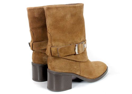 Women's Light Brown Suede Mid-Calf Boots Claudia Venturi